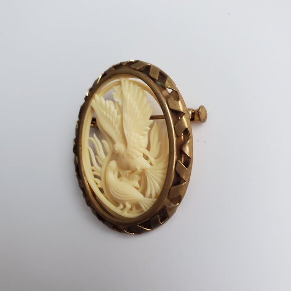 VTG RARE DEPOSE FRANCE Carved Celluloid Kissing Birds Brooch Modernist Bezel - Picture 3 of 5